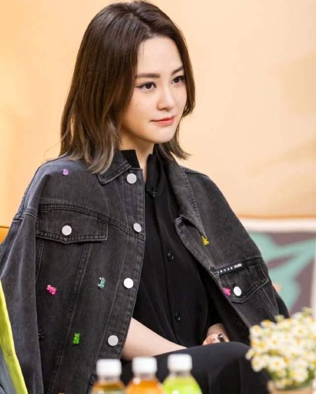 娱乐吃瓜君吴亦凡,娱乐圈风云再起，吃瓜群众热议不断